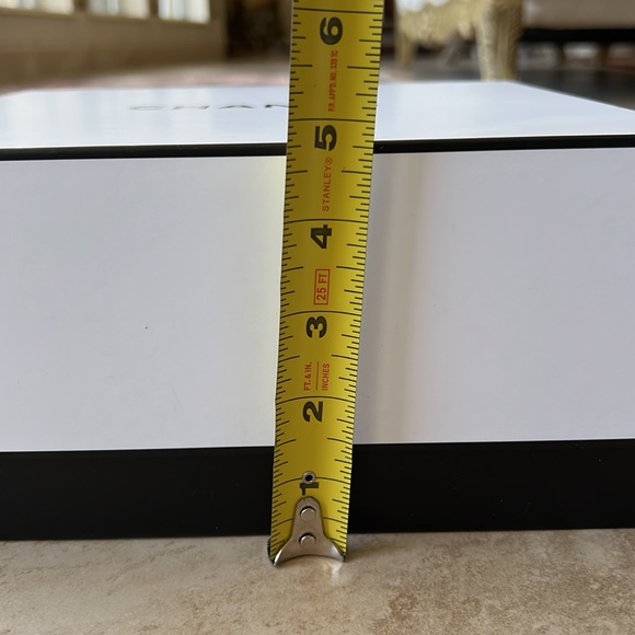 Chanel Gift Box - Picture 7 of 8